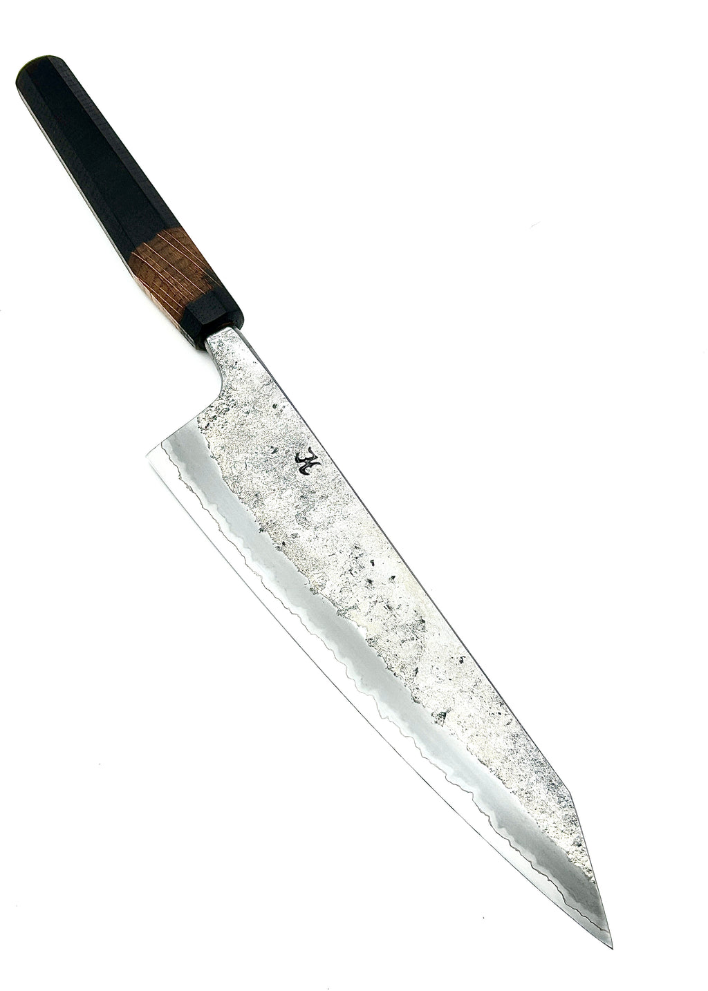 Gyuto med skaft av rökt ek